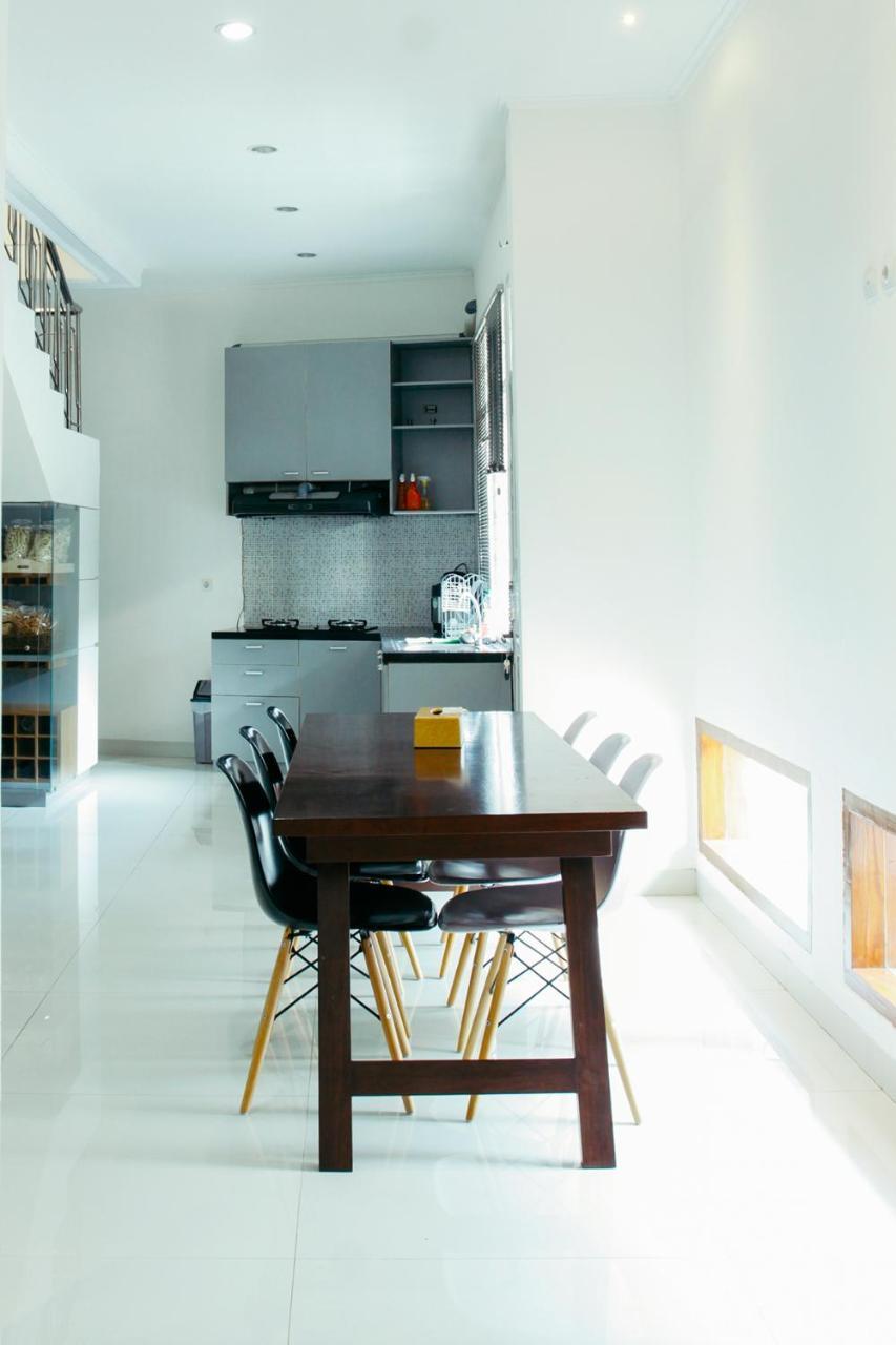 Villa Happy House Bandung Exterior foto