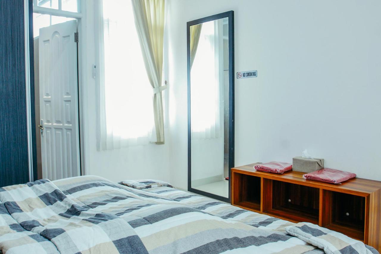 Villa Happy House Bandung Exterior foto